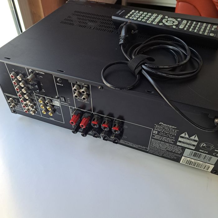 Pioneer Model VSX amplituner wielokanałowy