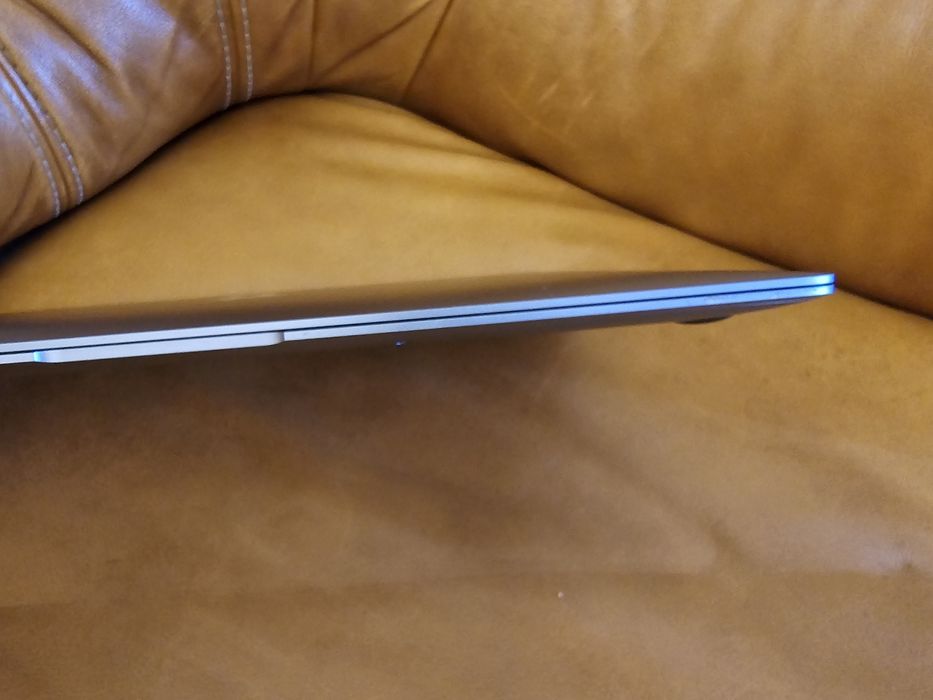 MacBook Air M1 8/512 в ідеальному стані!