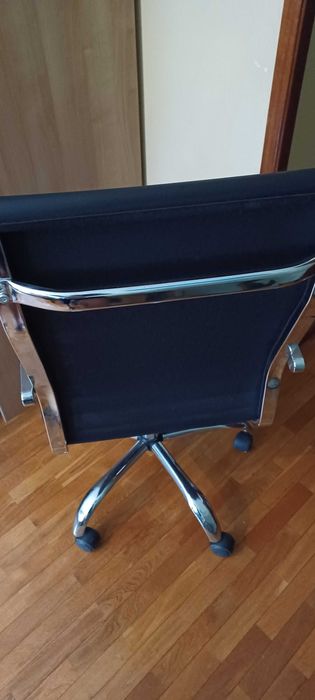 Cadeira Escritorio - 40 €