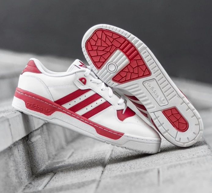 Шкіряні кросівки Adidas