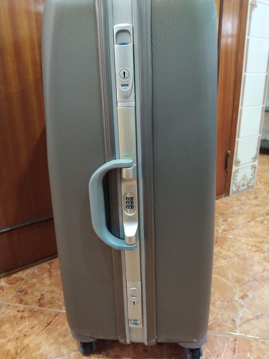 Mala malas de porão até 23 kg viagem casa quarto apartamento vivenda.