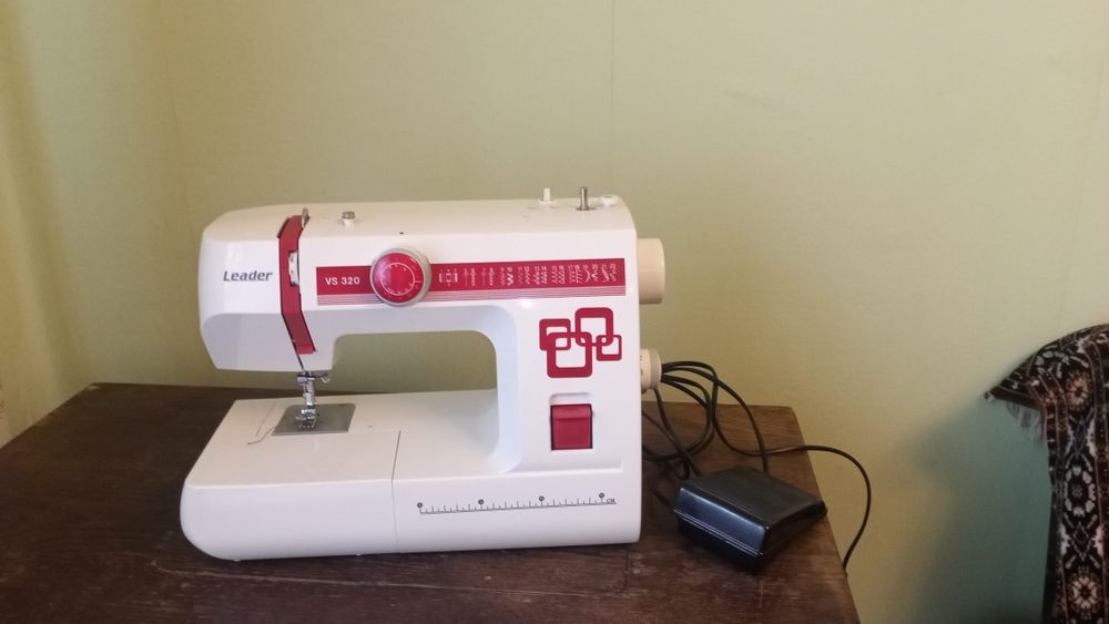 Продам швейную машинку liader vs 320