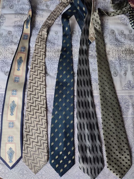 Краватки чоловічі (галстуки).