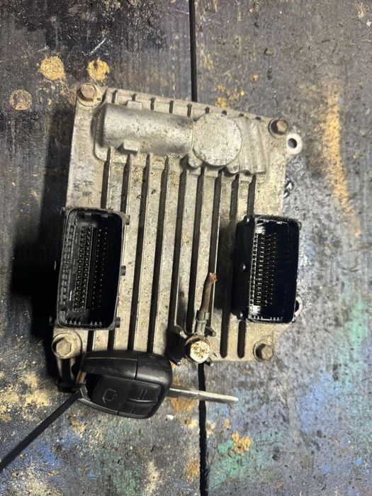 Блок керування 5WK91010 08154711 opel vectra c signum ебу зомги эбу