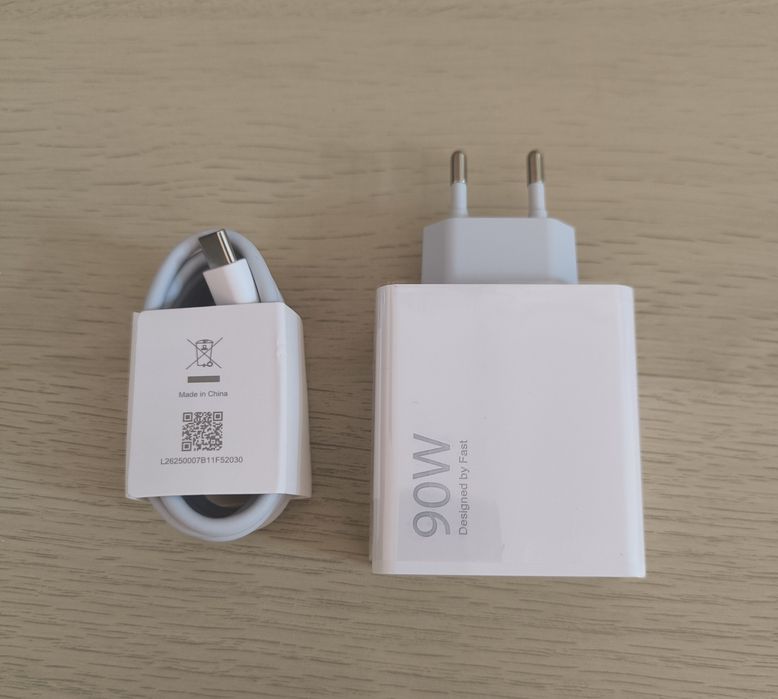 NOWA SUPERSZYBKA Ładowarka 90W do telefonu + kabel USB-C, hypercharge