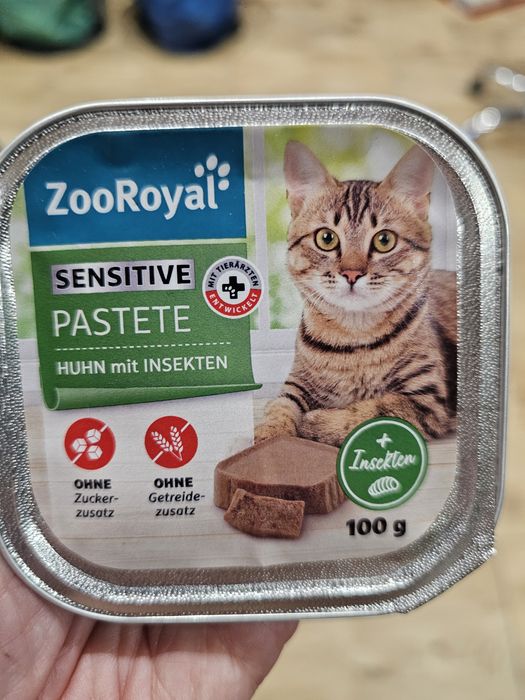 Sprzedam tacki karmy szt 1zł