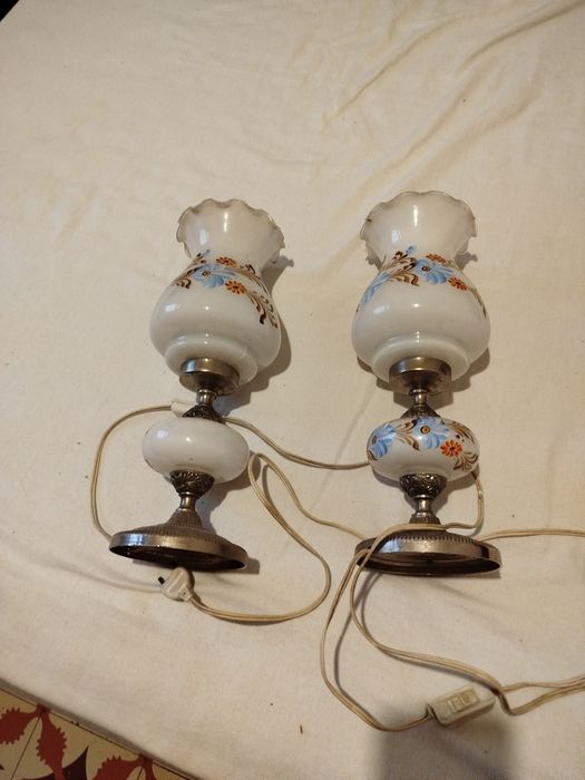 Par de candeeiros antigos