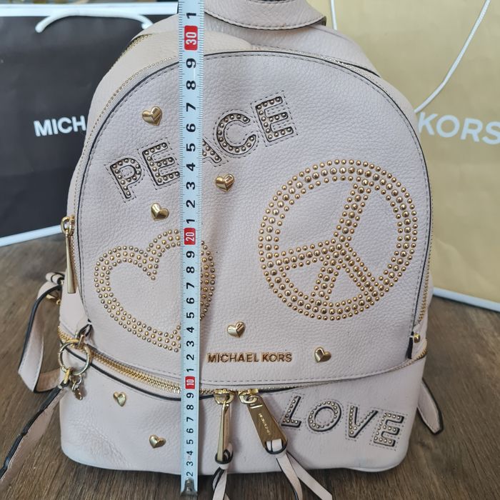 Michael Kors plecak plecaczek rhea beżowy logo duży mk monogram logowa
