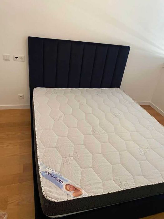 Camas De Casal Estofadas ALTA GAMA - MODELO GOMOS - Top de Gama 190x140m Estrado Incluído!!