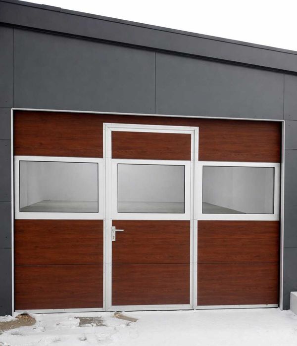 Brama segmentowa garażowa przemysłowa ciepła bramy garażowe BIŁGORAJ