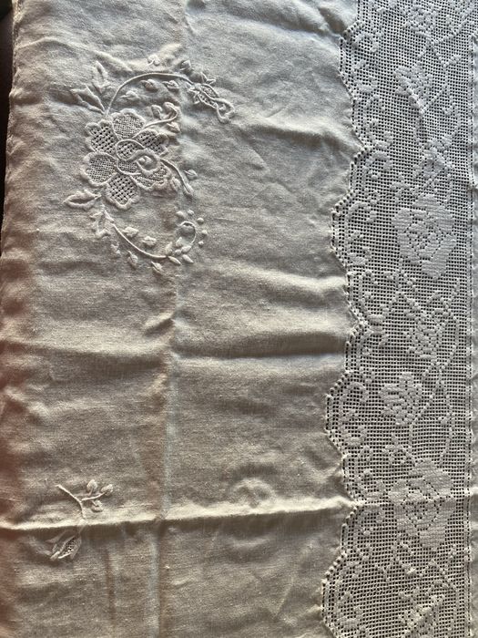 Embroidered Tablecloth64563871420673123