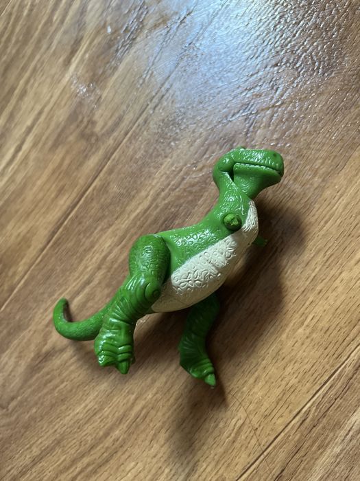 Dinozaur z toy story Zabawka która otwiera paszcze