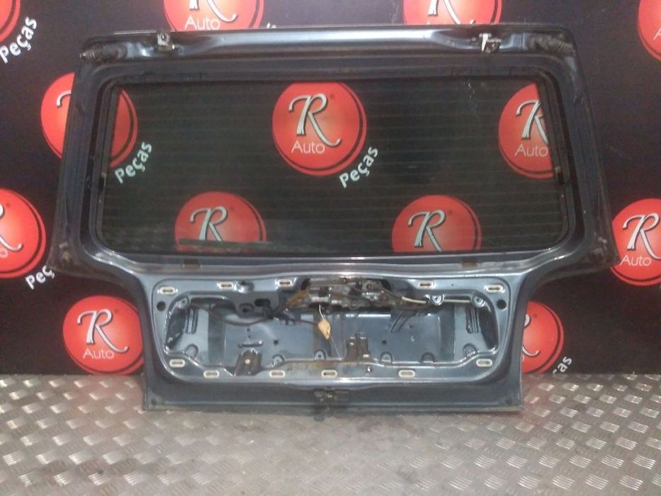 Tampa Da Mala Volkswagen Golf Iii (1H1)