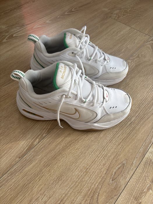 Buty białe Nike