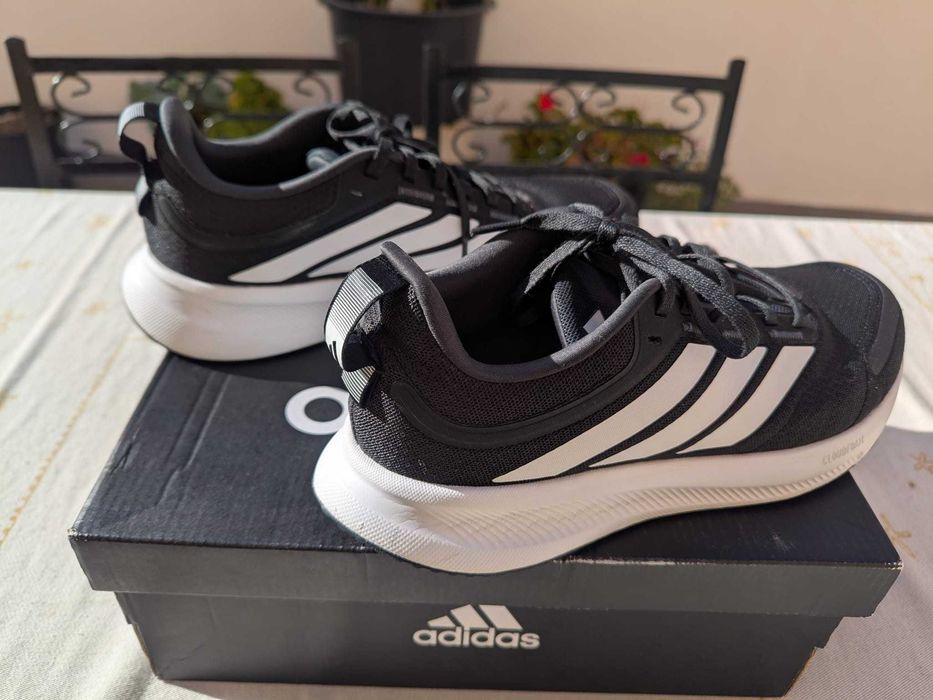 Adidas BlazeRunner Cloudfoam Sneakers (41.5)