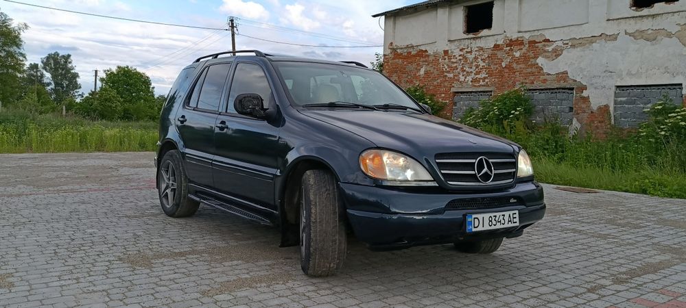 Продам Mercedes Benz ML163