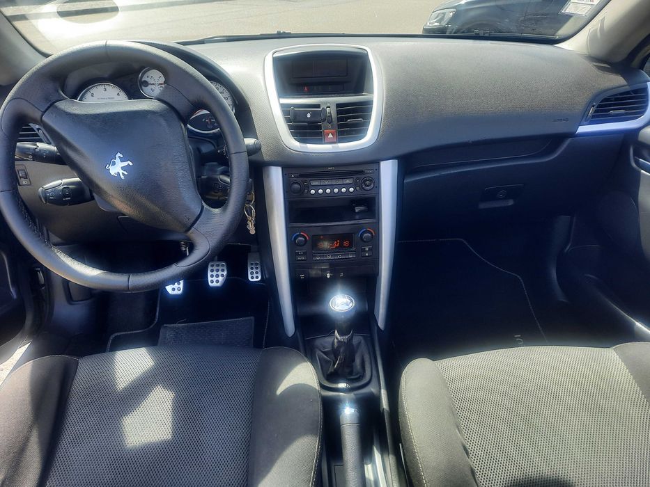 Peugeot 207cc - 1.6 hdi 110cv