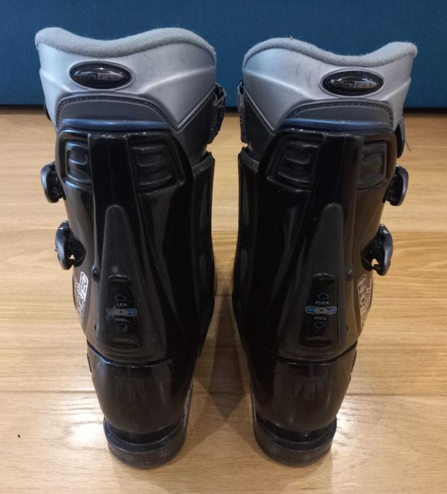 Buty narciarskie damskie TECNICA rozmiar 26-26,5 używane