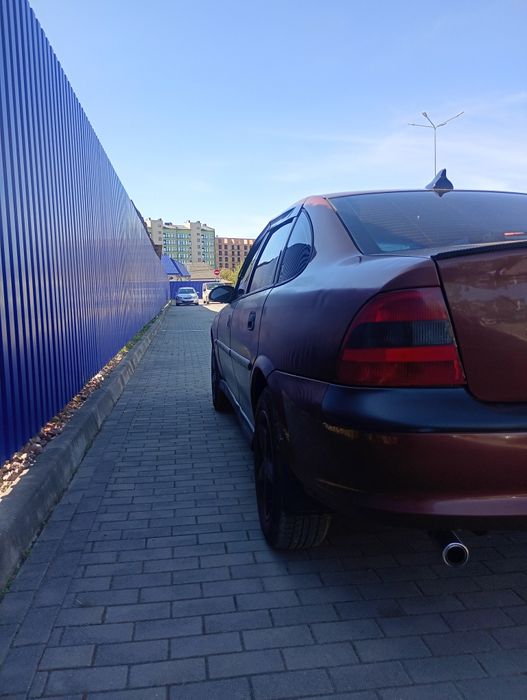 Хороший надійний автомобіль