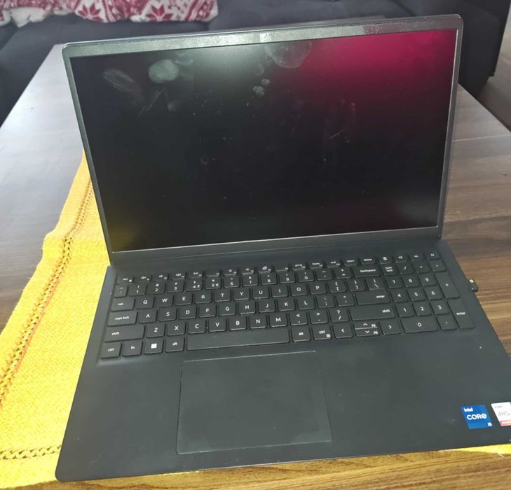 Laptop DELI Windows 11 pro