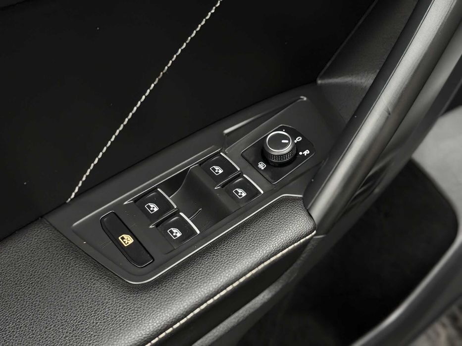 Volkswagen Tiguan SE R-Line      2023