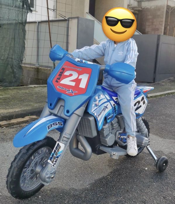 Moto eletrica de criança