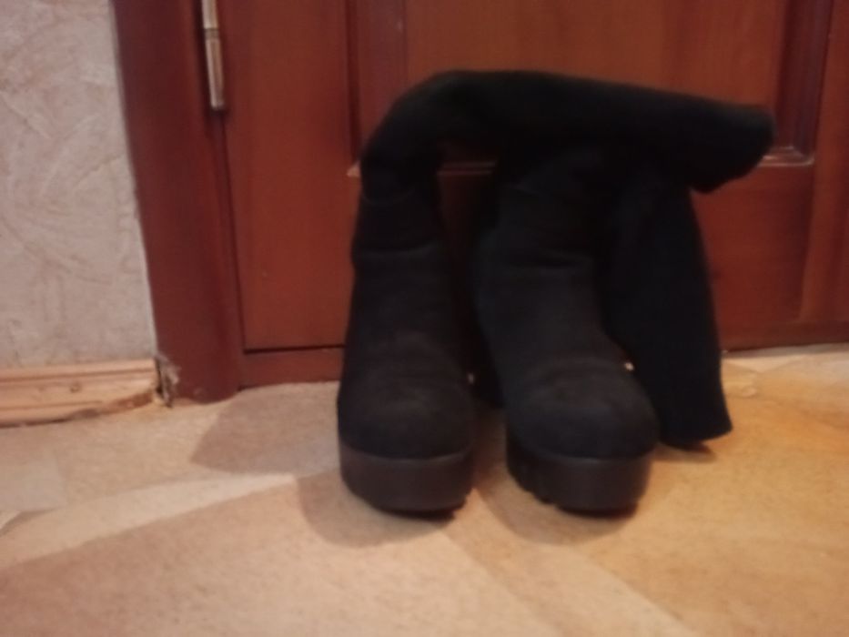 Продам жіночі зимові черевики