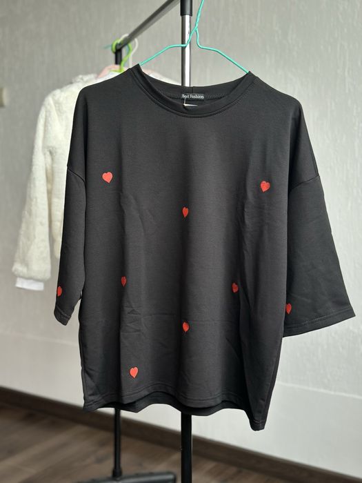 Футболка жіноча