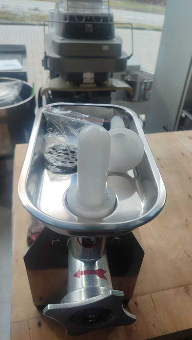 М'ясорубка GoodFood MK8