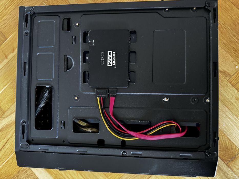Komputer pc 4gb ram 2 dyski