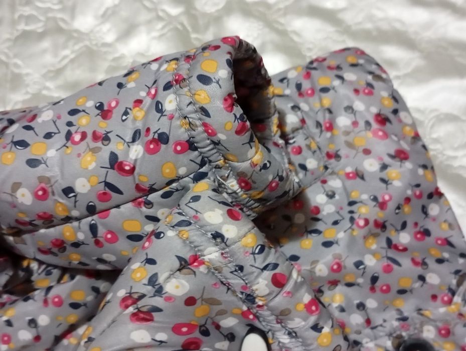 Весняна, демісезонна куртка на дівчинку 12-18 міс.