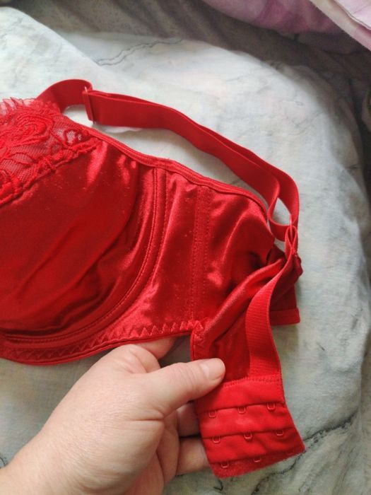 Бюстік суперовий