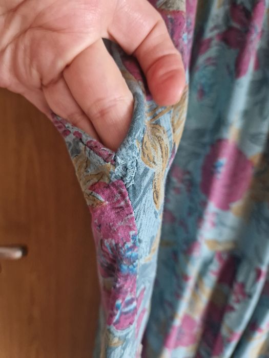 Zwiewna sukienka plus size na lato maxi