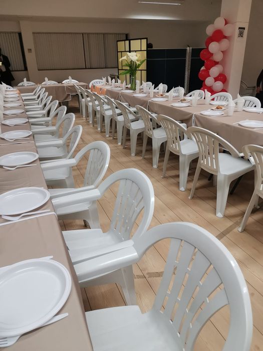 Esplanada 10 mesas e 40 cadeiras