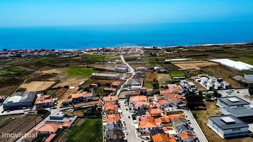 Moradia T4 para venda