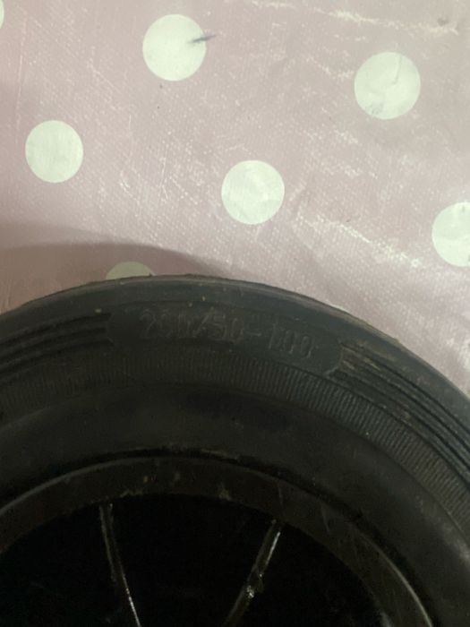 Roda para andaimes de construção