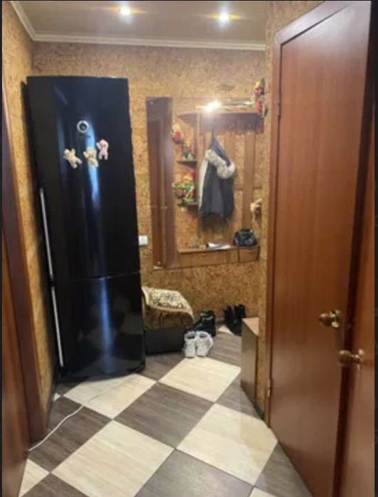 Продам 3к квартиру ул. Новоорловская 22 (район пр. Ивана Мазепы)