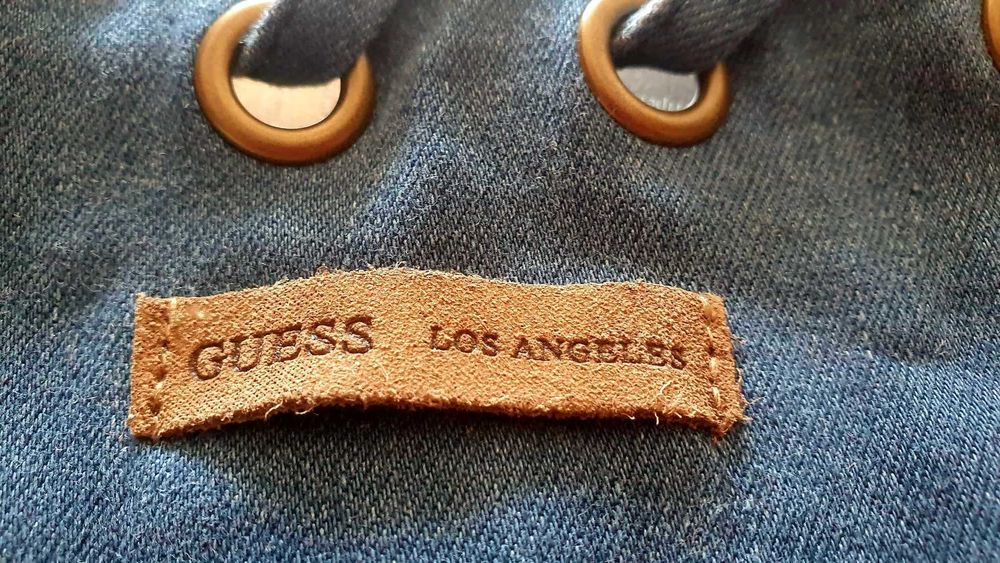 Katana marki Guess