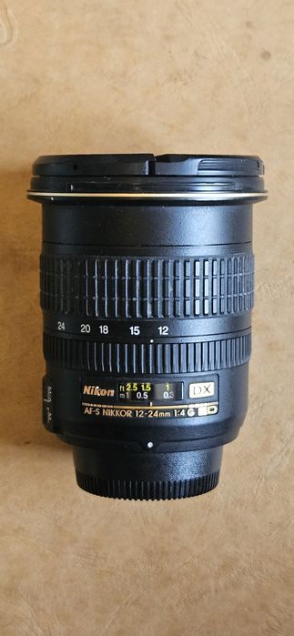 Nikon 12-24mm f4 AF-S DX IF-ED