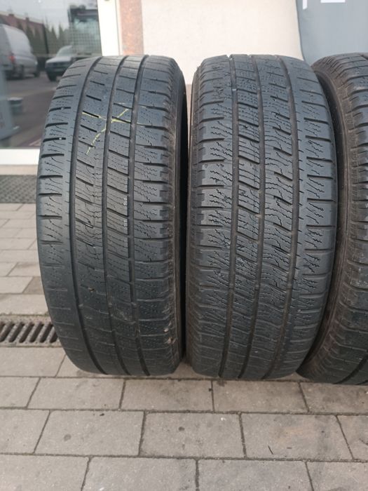 215/60R17C Goodyear Cargo Vector 2