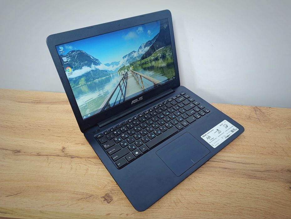 14' ноутбук Asus/Intel Celeron N3350/4GB Ram/SSD 32GB +HDD 500GB/Батарея 6 годин