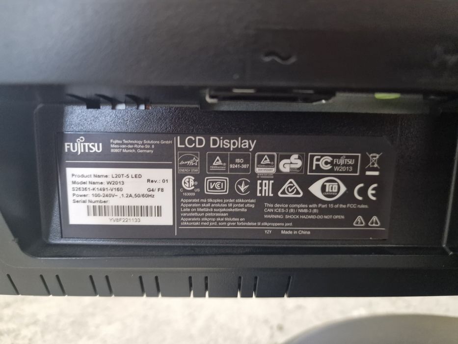 Ecrã Monitor para computador Fujitsu (diagonal 49.53 | 19.5 pokegadas)