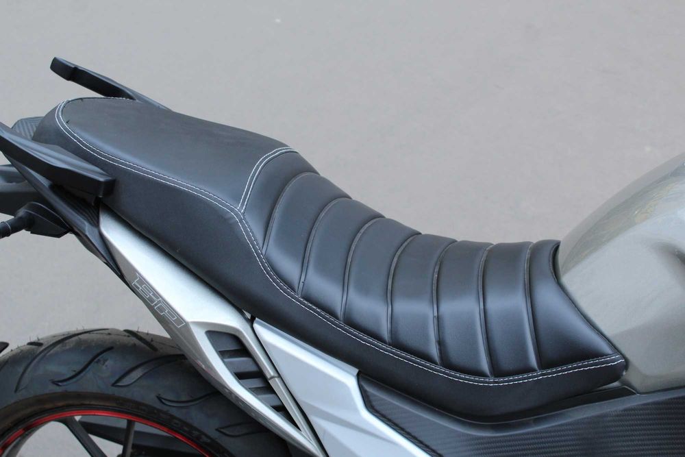 Мотоцикл SPARK SP200R-33