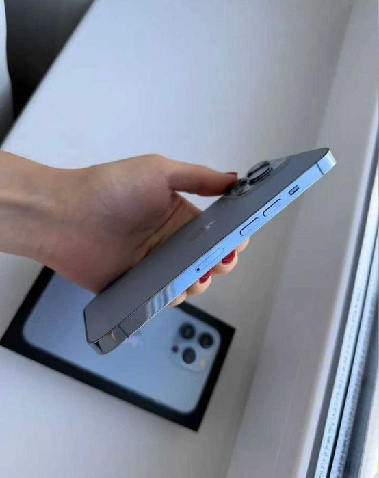 Продам iPhone 13 pro 256