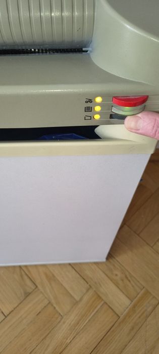 Niszczarka do dokumentów marki Schleicher