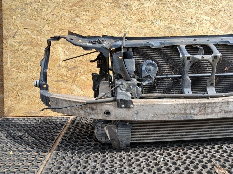 Mercedes E Klasa W211 Lift 2.2 Cdi Automat Pas Przedni Komplet
