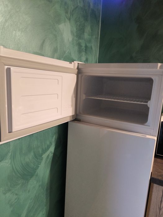 Продам Холодильник Beko