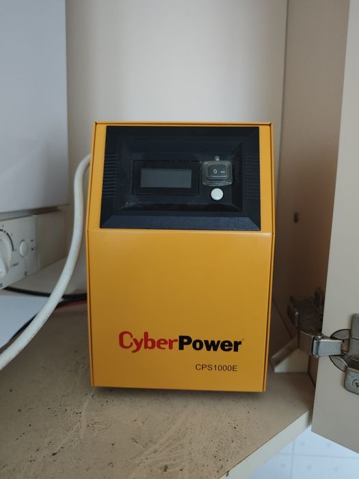 ДБЖ CyberPower CPS1000E