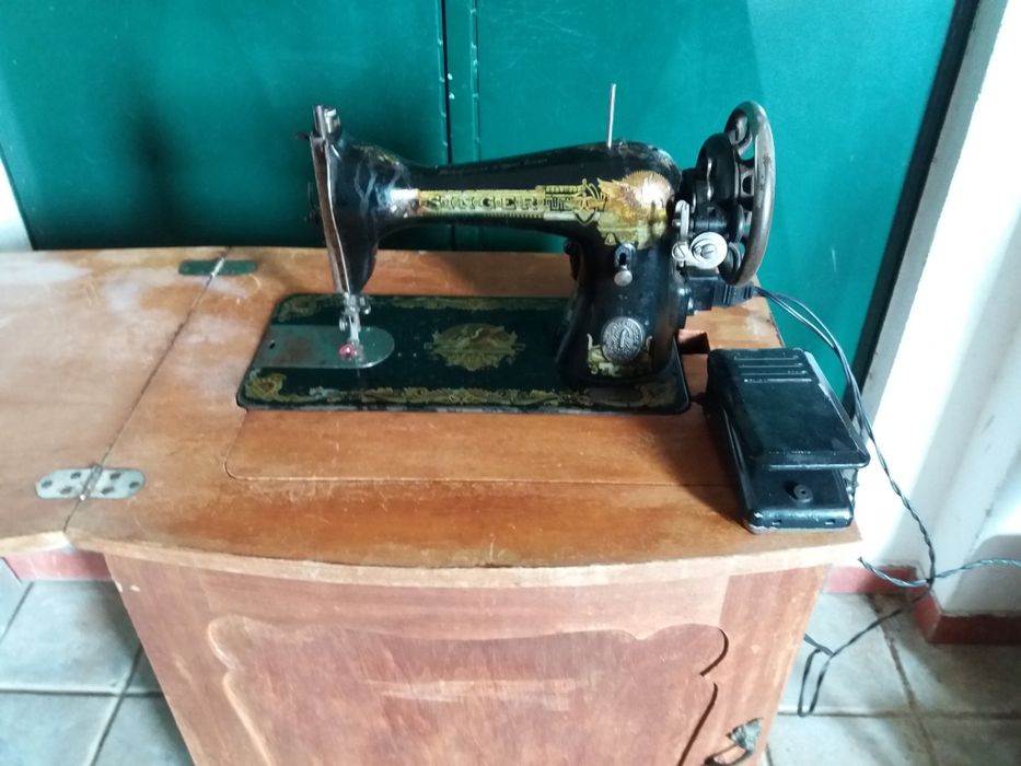 Máquina de costura Singer