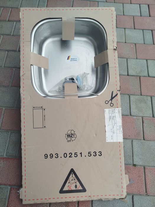 Мийка з нержавіючої сталі